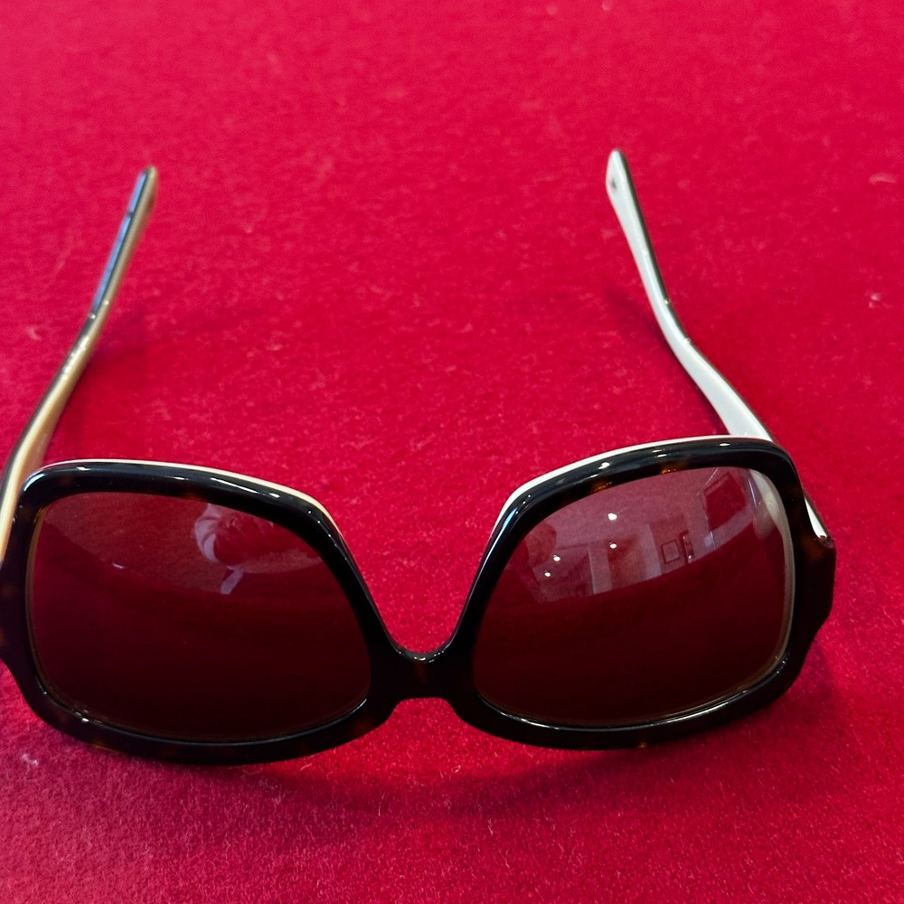 Chanel Sunglasses - Picture 9 of 10